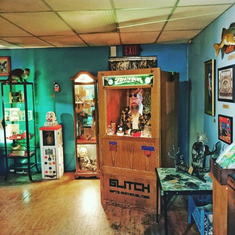 zoltar in the back of Glitch.jpg